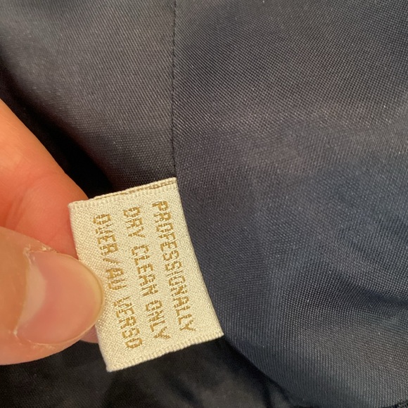 Size 2 Dana Buchman Navy Blazer - Picture 5 of 6